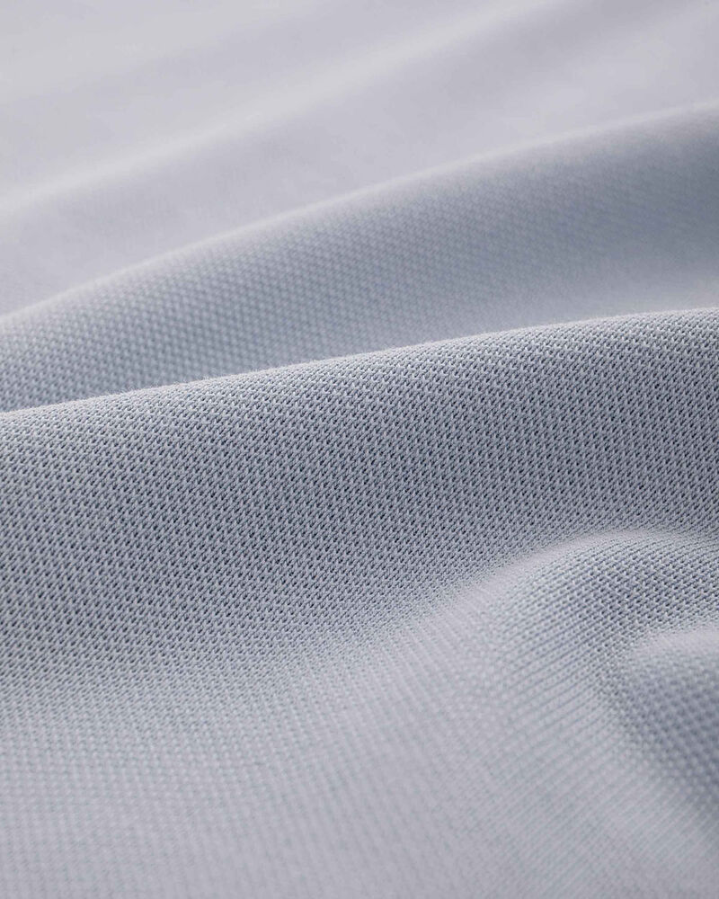Polo celeste classica con dettagli eleganti,  image number null