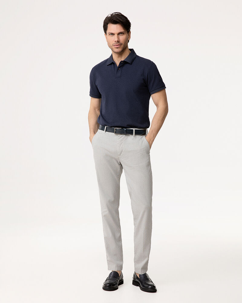 Polo blu navy design essenziale,  image number null